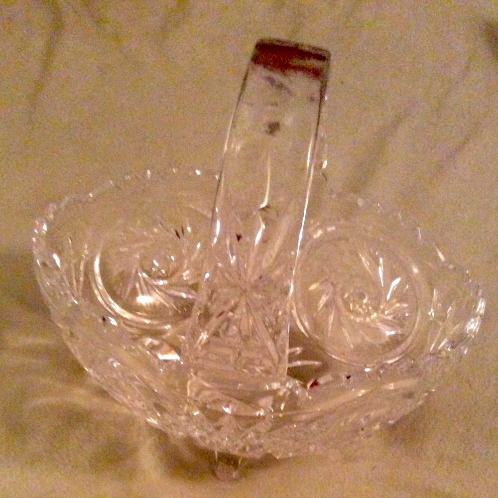 Vintage 24% lead crystal etched basket